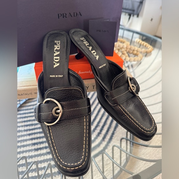 PRADA Black Leather Mules/Kitten Heels. EUC. Like-new! With box. SZ 37.5. - Picture 4 of 11